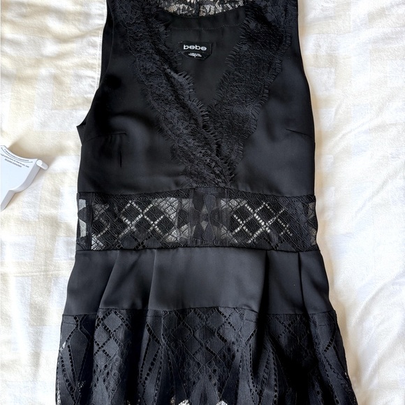 Bebe Lace Sleeveless Black  Top - Picture 4 of 5